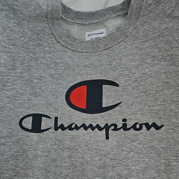 Champion Crewneck Fleece Sweatshirt (Boys XXL) - Picture 2 of 8
